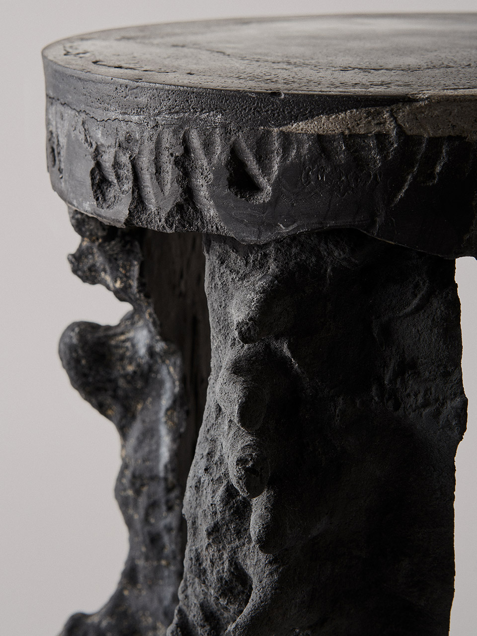 “虚构的侵蚀” 雕塑家具/将自然事物的形成过程转化为家居设计方法-48