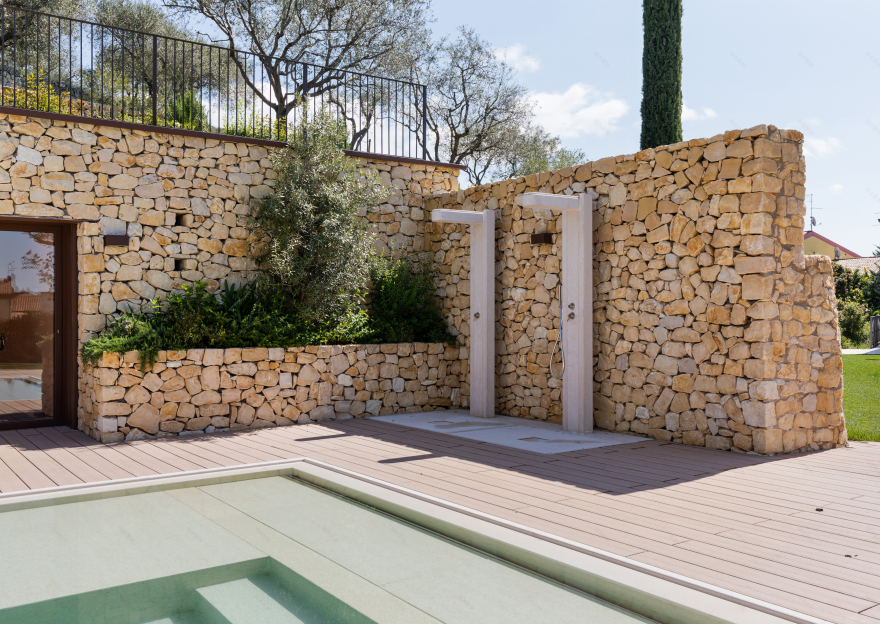 Valpolicella 地下泳池 | 自然与建筑的完美对话-10