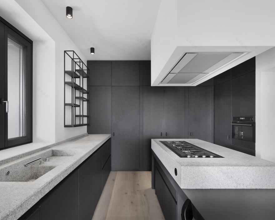 湖畔家园 | 温馨复古与现代元素的完美融合-10