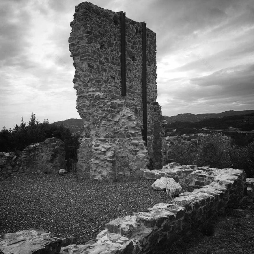 绿意盎然 | 意大利传统石屋的现代演绎-34