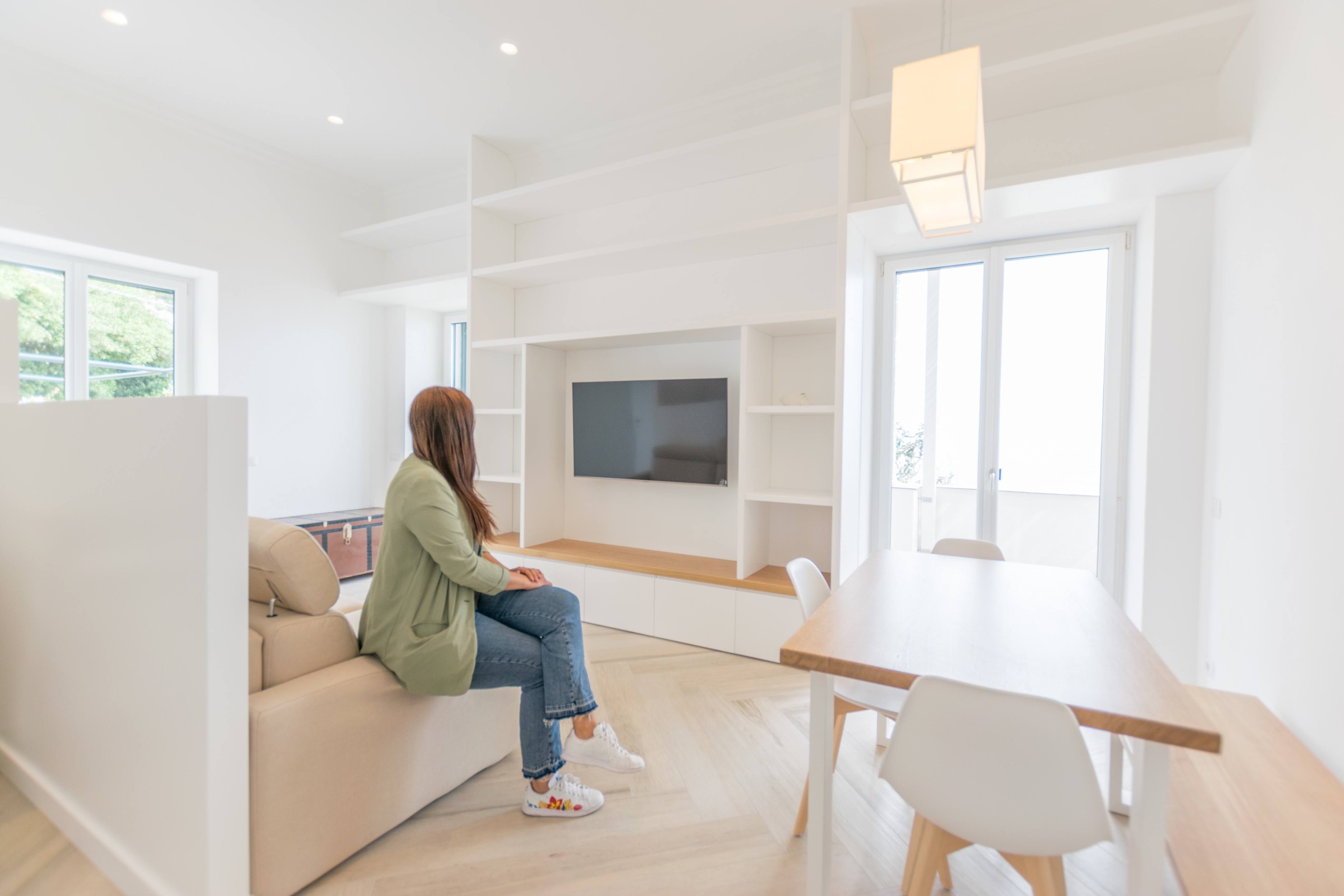 简约暖调的海湾美景丨意大利-8