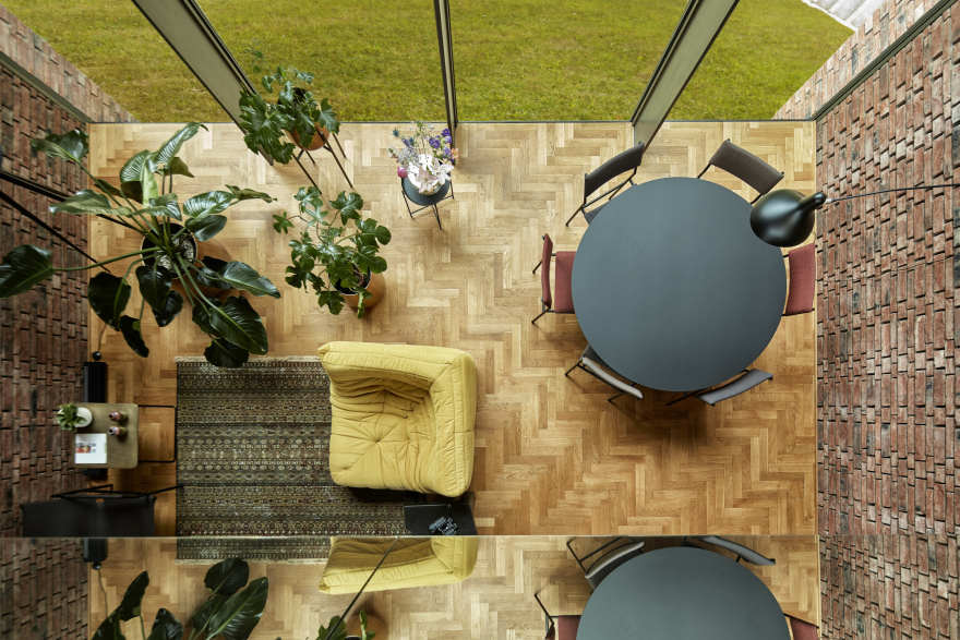 比利时 Tienen 的圆形砖房 | 40 厘米厚 15 米高的夯土墙-9