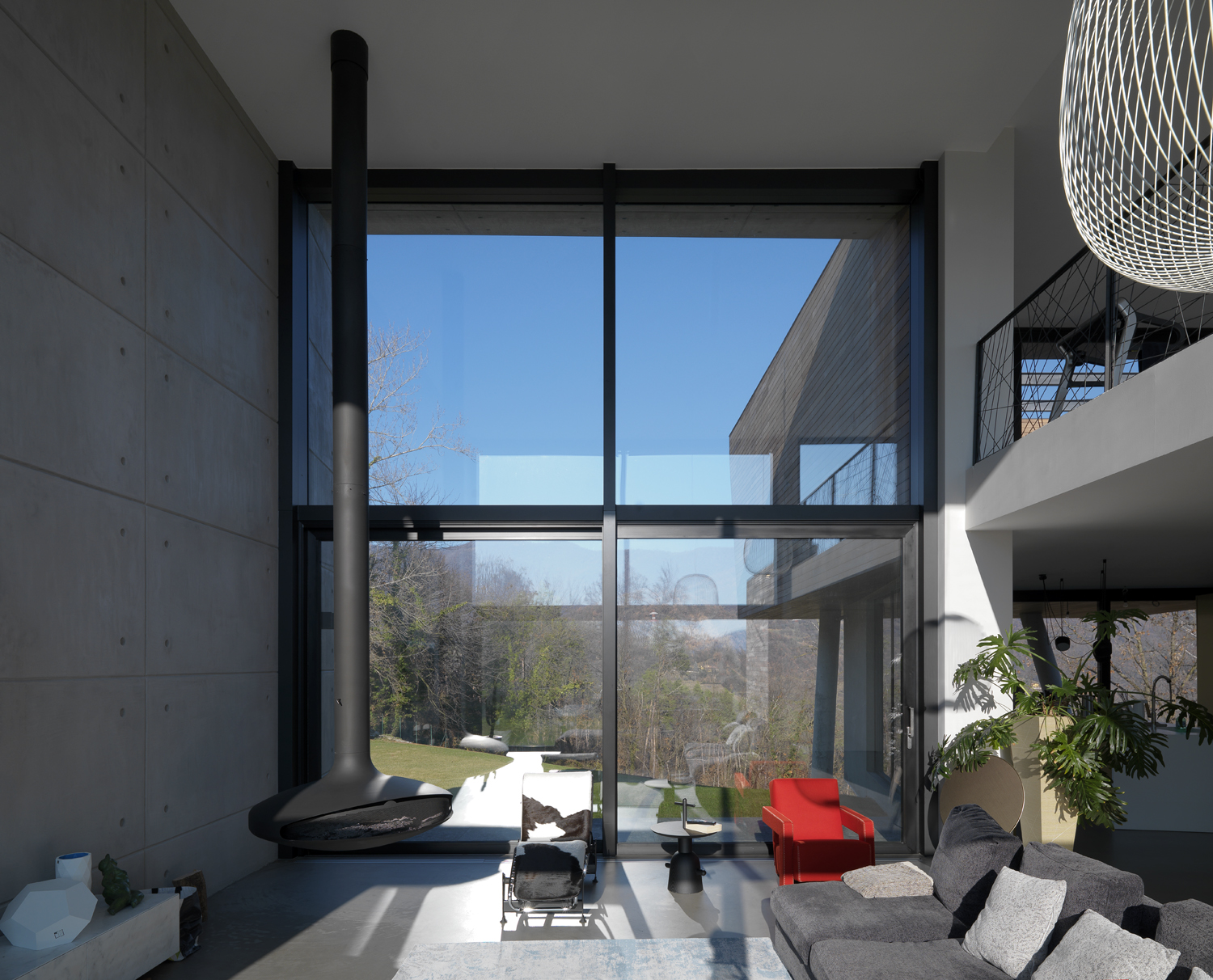 悬浮森林中的透明别墅-45