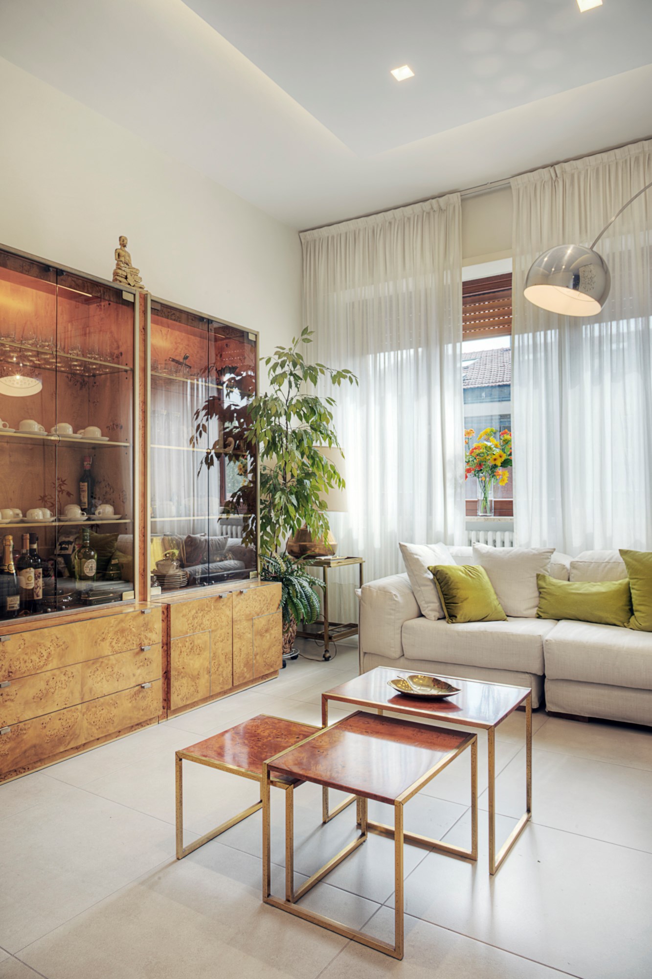 复古 70 年代家具翻新，打造独特公寓空间-6