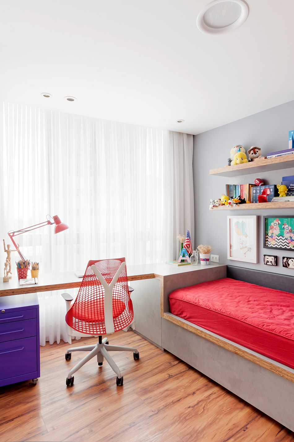 色彩轻盈的阳光家庭公寓-12