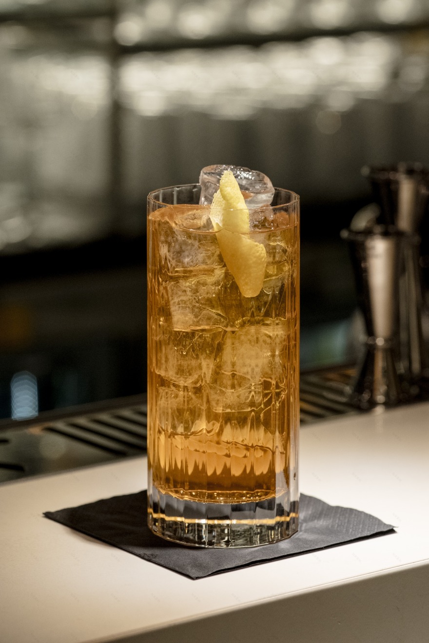 Milan 繁华中心的戏剧性餐厅-65