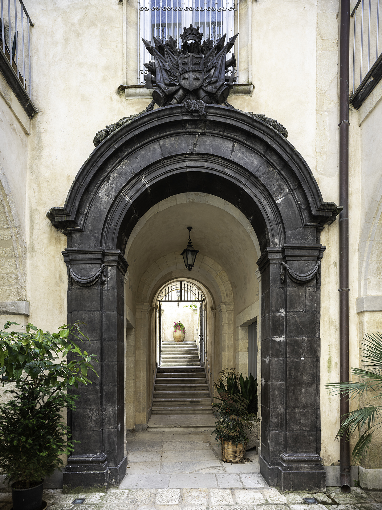 意大利贵族住宅修复,历史与自然的和谐共存-0