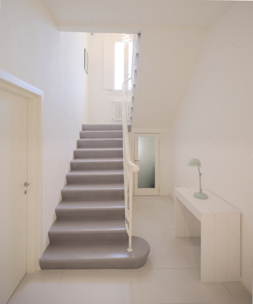 复古别墅的现代新生-1