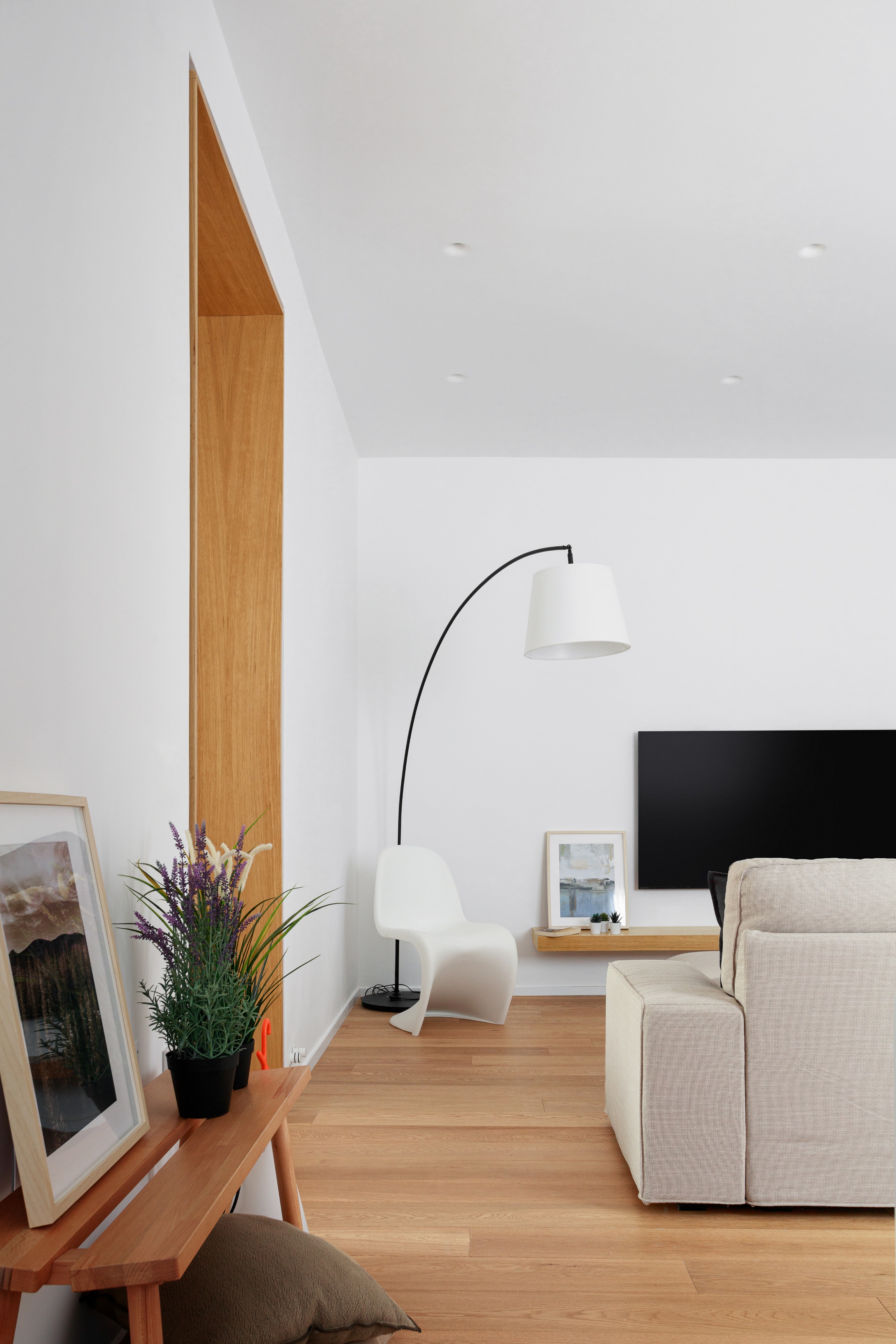 简约现代的 140 平米公寓 | 自然光与社交空间的完美融合-17