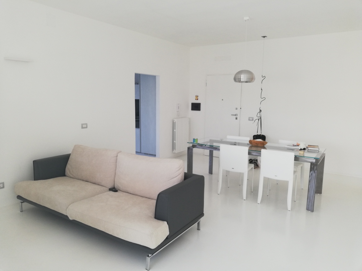 废弃阁楼的白色光芒变身记-13