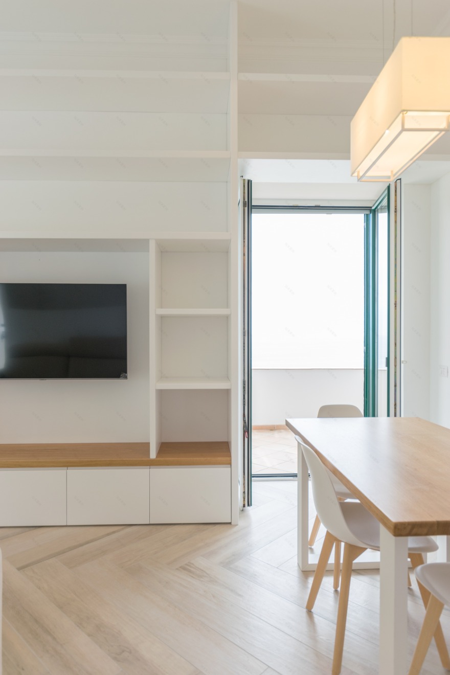 简约暖调的海湾美景丨意大利-34