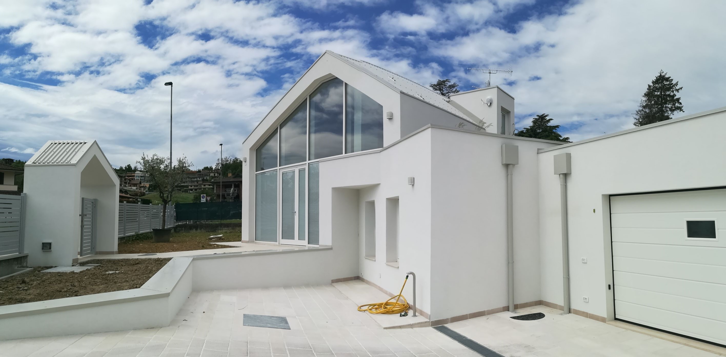 绿意盎然的光伏家园 · 意大利环保节能住宅-29