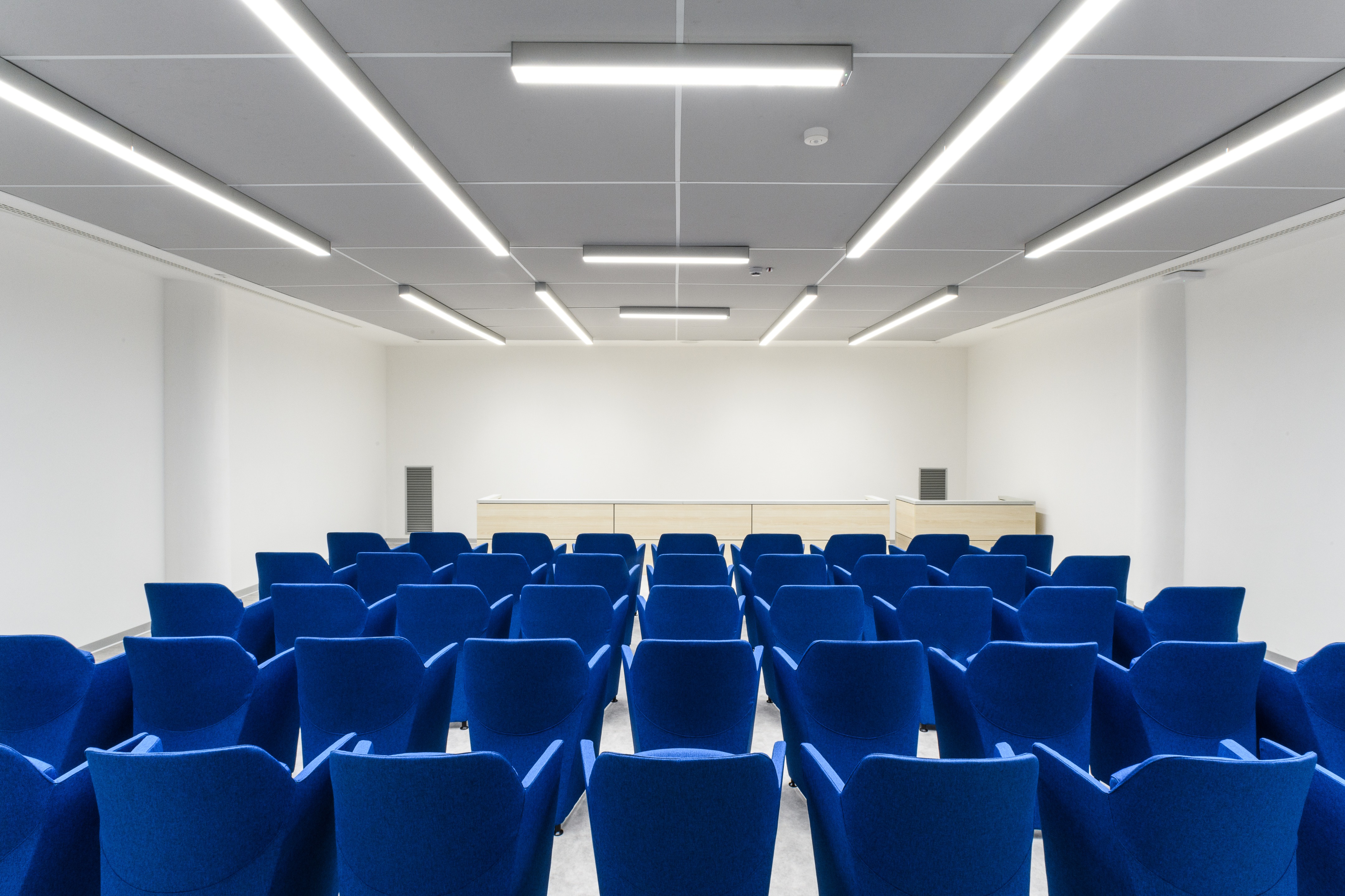 意大利工业遗址复兴,打造能源巨头办公空间-11