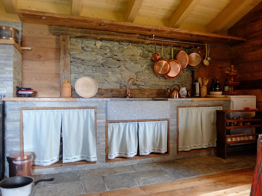 一座山间小屋的偶尔居住用改造-11