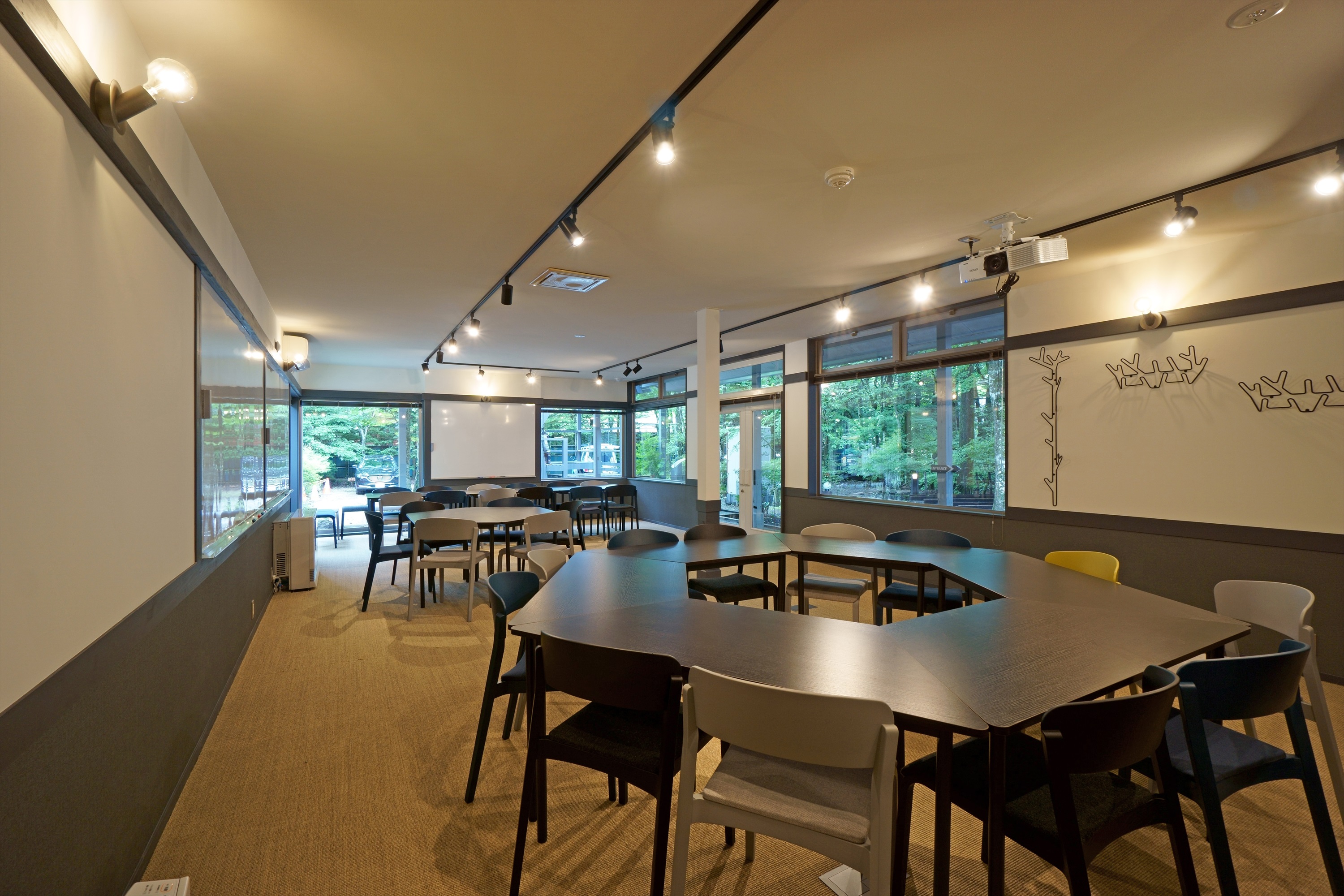 日本 Karuizawa 绿色办公空间重生-32