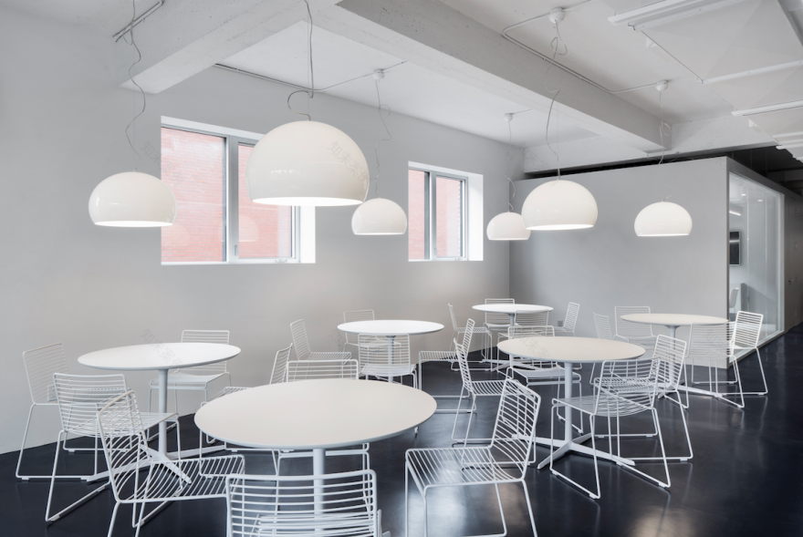 打破界限,多样化的办公空间设计-10