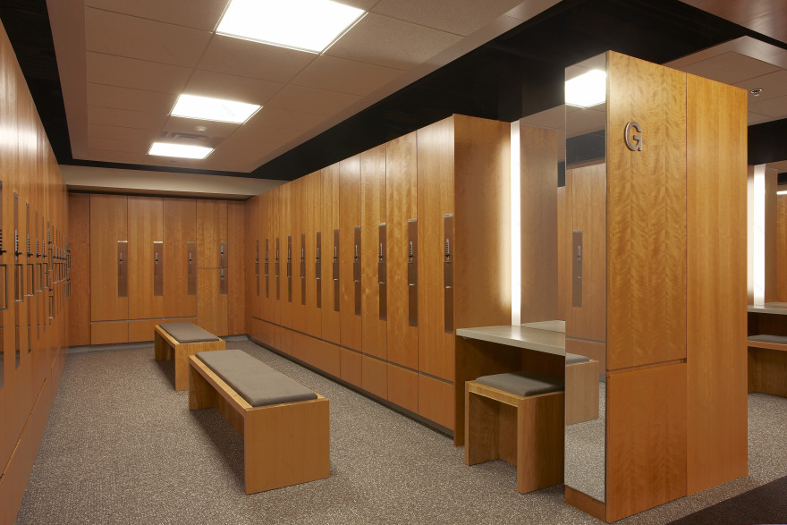 Oakdale Golf and Country Club 女更衣室现代翻新-4