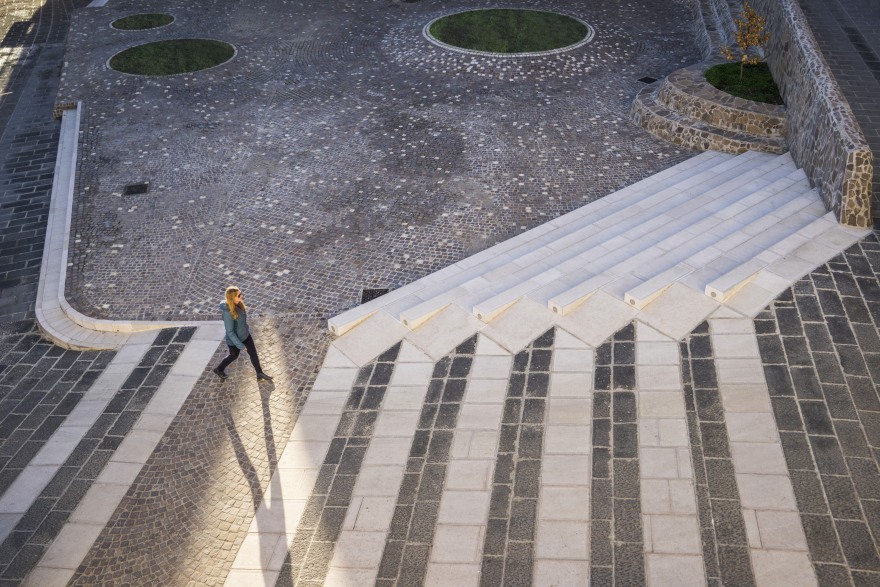 意大利 Montemilone 广场更新-1