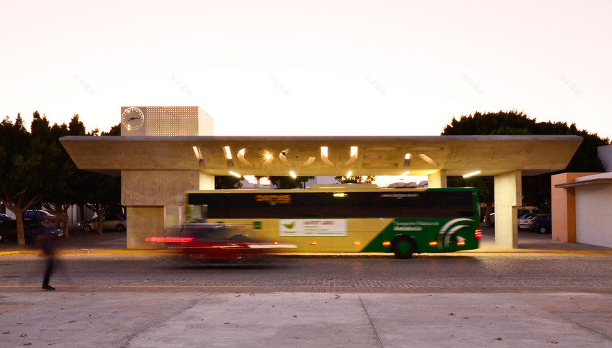 Moguer Gate 公交站台 | 功能多样,舒适便捷-35