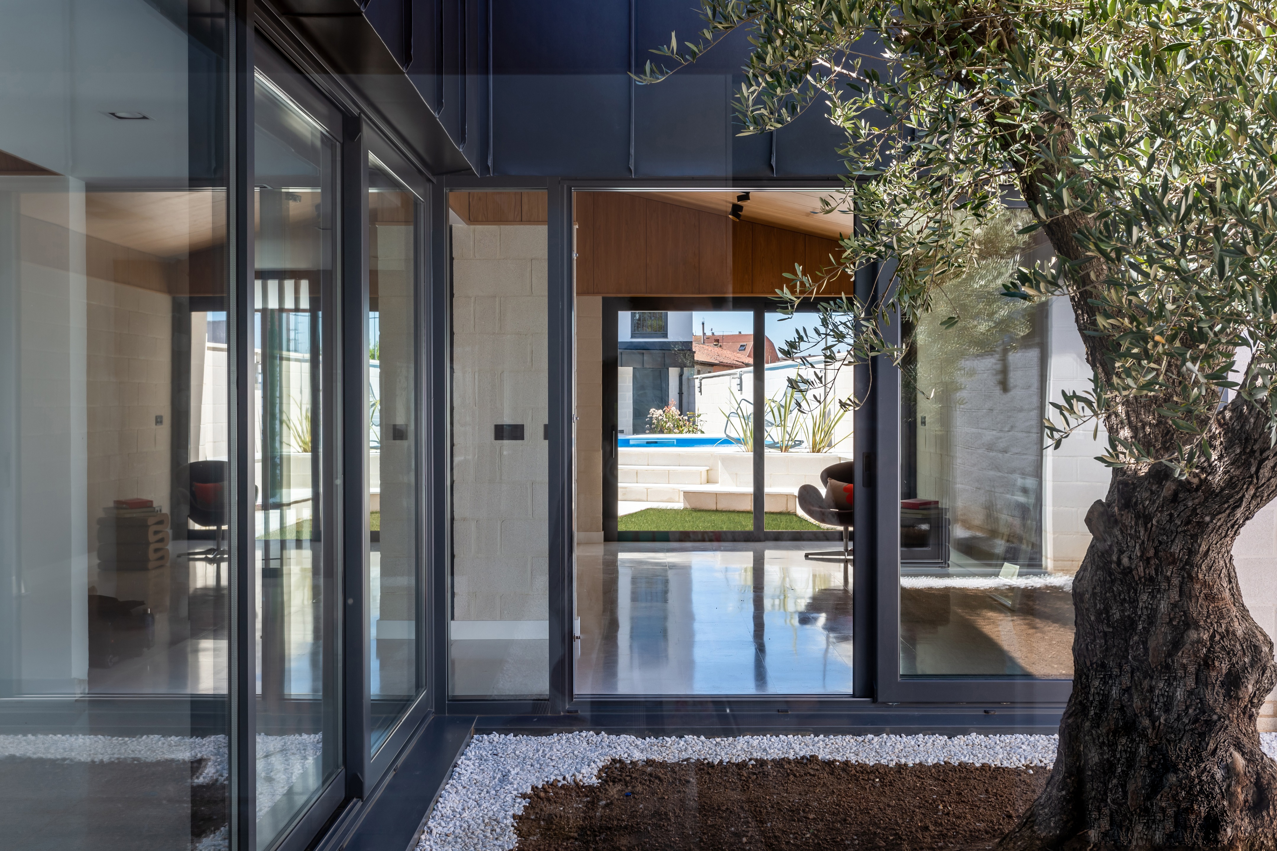 绿意盎然·隐私与通透共存的家-6