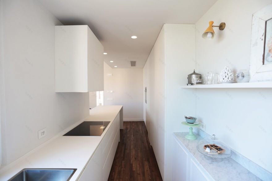 六十年代公寓的现代复古变身-25