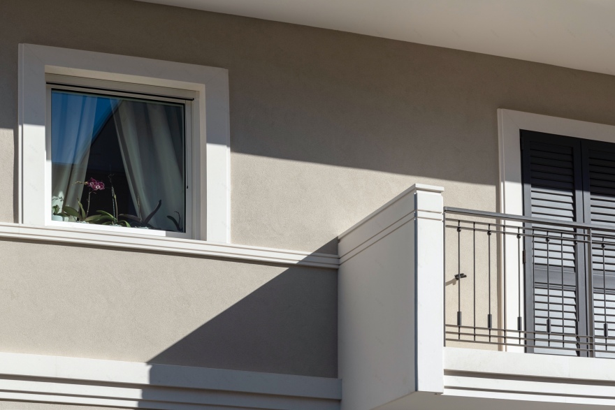 重焕新生的意大利公寓建筑-6