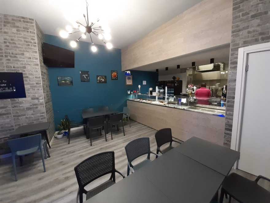 在地中海风情的街头鱼市,遇见意式美食-2