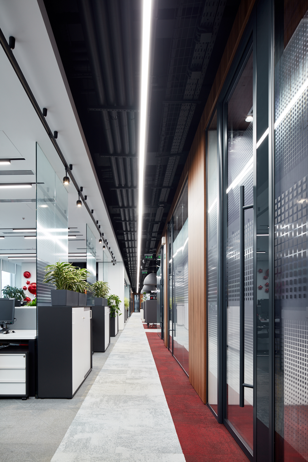 银行与体育的完美融合——Fonbet 办公室设计-3