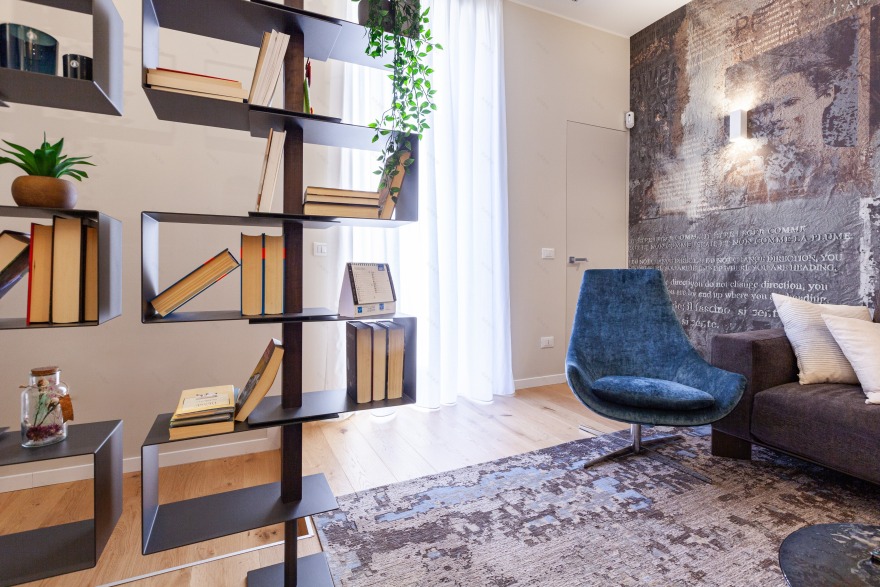 米兰中央车站公寓绿色垂直墙面设计丨意大利米兰丨CLM Design & Contract-0