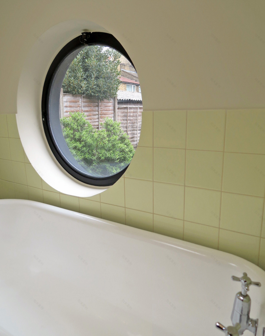 Janus House | 创意十足的圆形与方形窗户设计-29