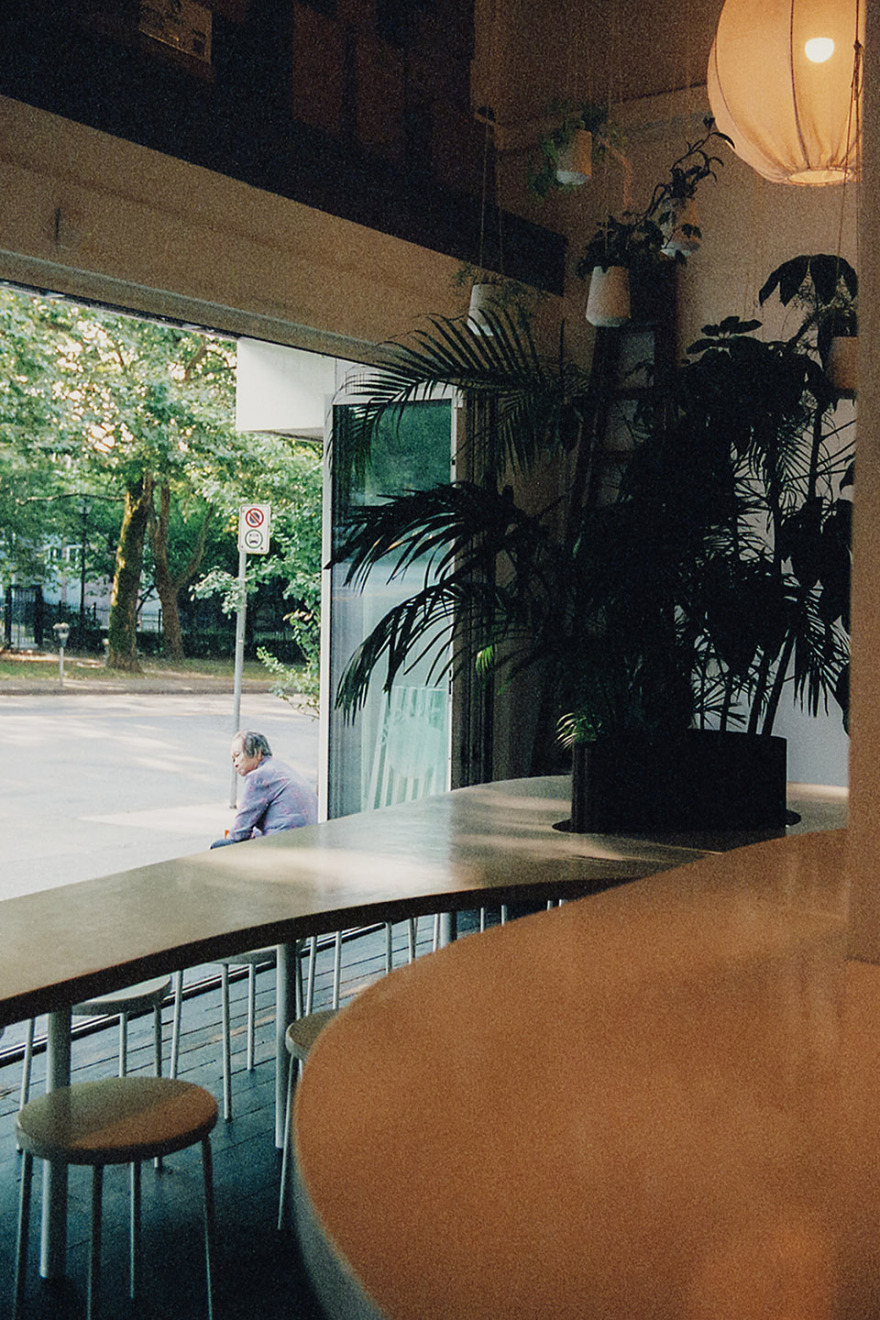 温哥华弧线元素咖啡馆-13