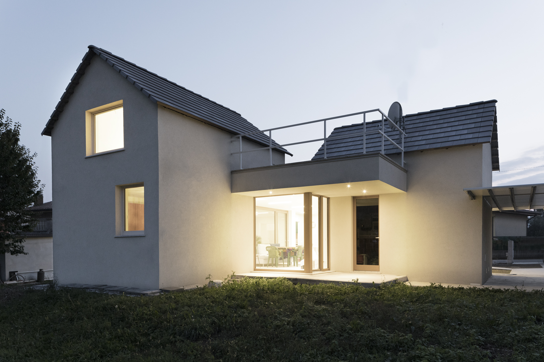 现代山间小筑 | 四重光影的和谐共生-5