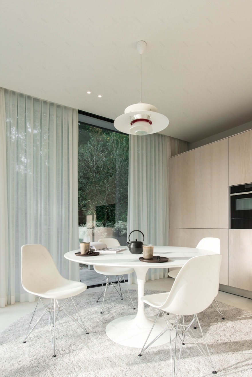 别墅 BM 的现代简约变身-2