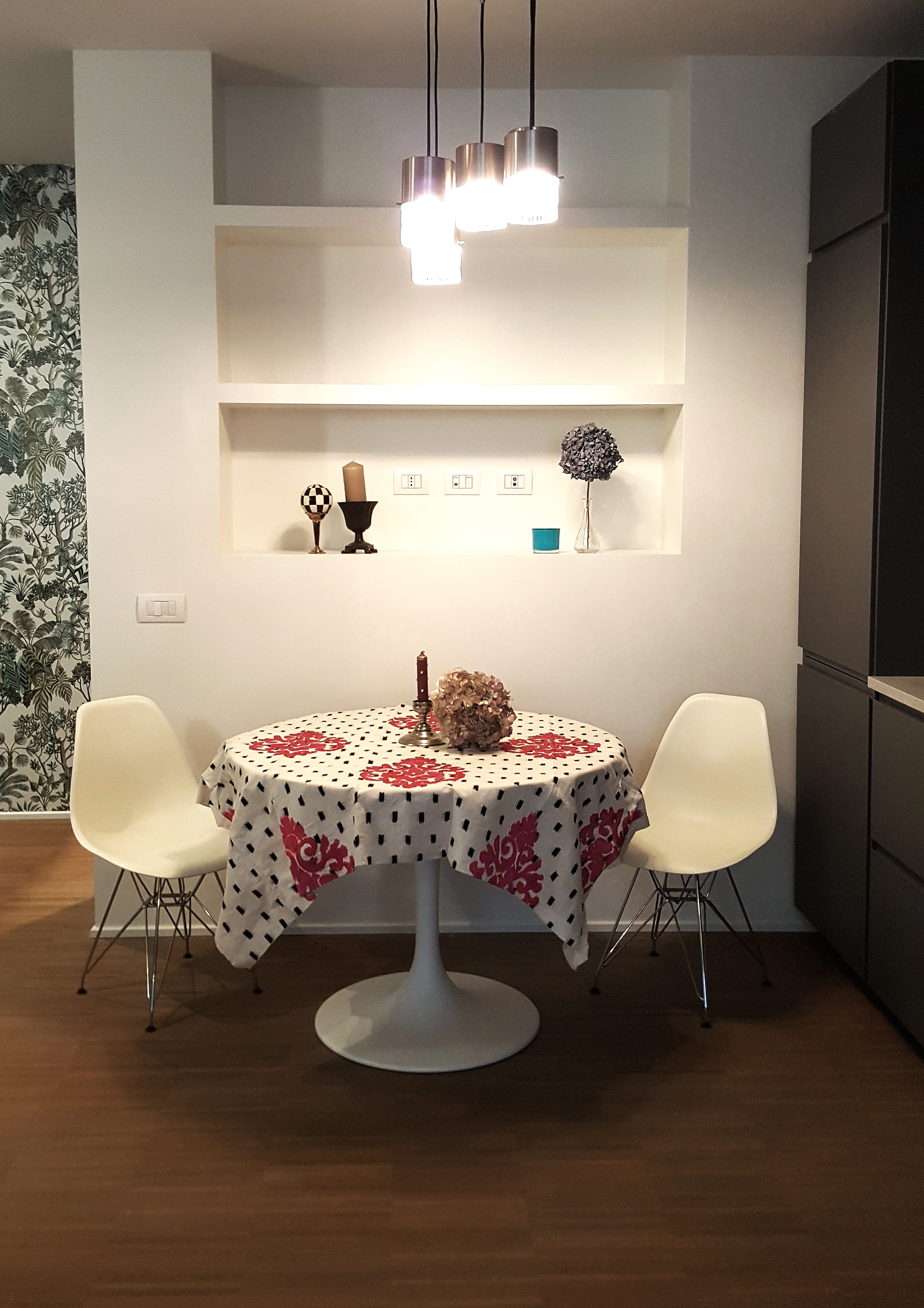 米兰“Fontanili 路公寓”绿色丛林风格室内设计-7