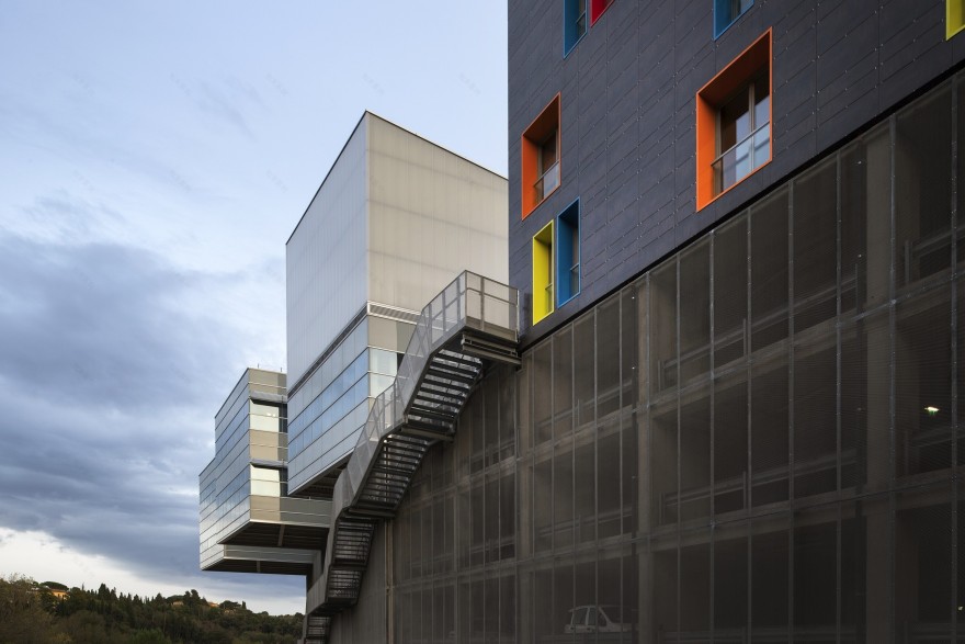 多功能综合体和·索奇尼-1