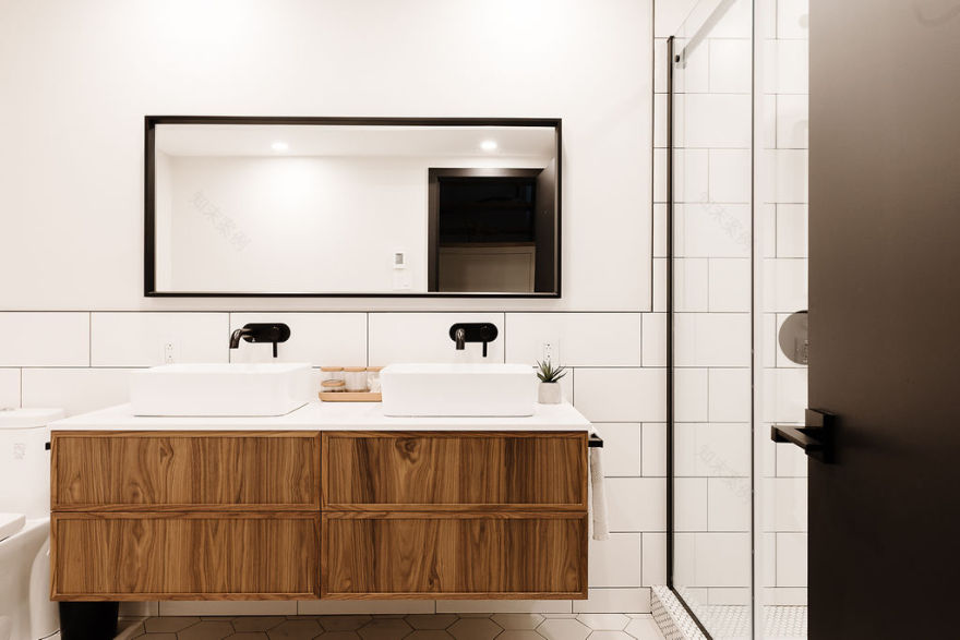 蒙特利尔简约风双层公寓设计丨加拿大蒙特利尔丨Groupe Cartier-16