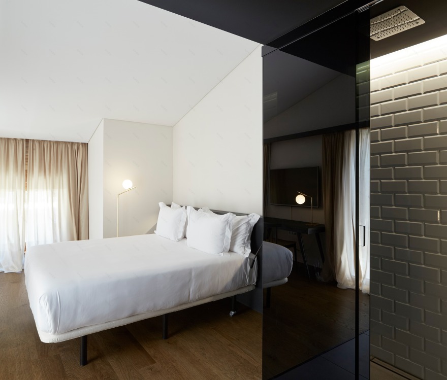 Nonna Design 打造独具特色的 One Shot Mercat 酒店-11