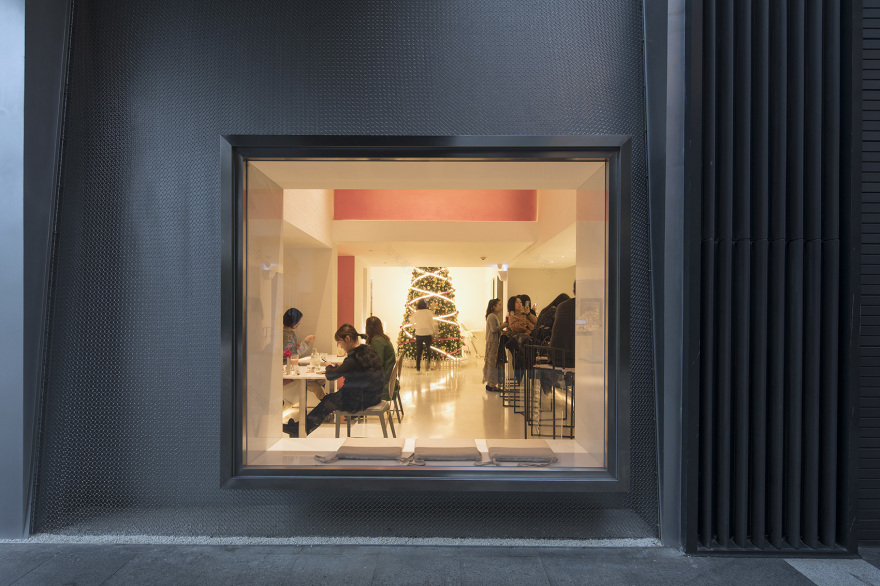 客从何处来 | 成都大慈寺甜品餐厅,红墙对话的拍照空间-4