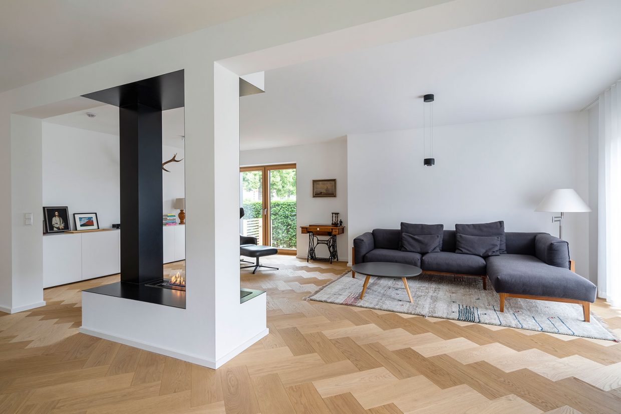 Atelier M+简约别墅翻新，古今融合打造雅致居所-9