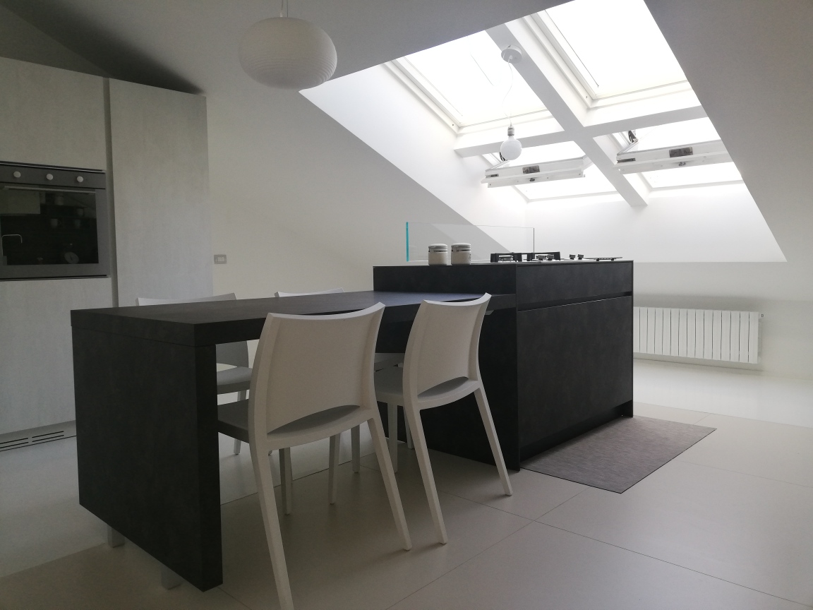 废弃阁楼的白色光芒变身记-3