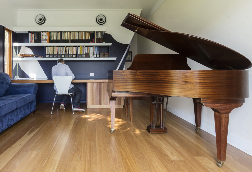 澳大利亚 Newcastle 音乐教学室 | 公共建筑与后院的完美融合-1