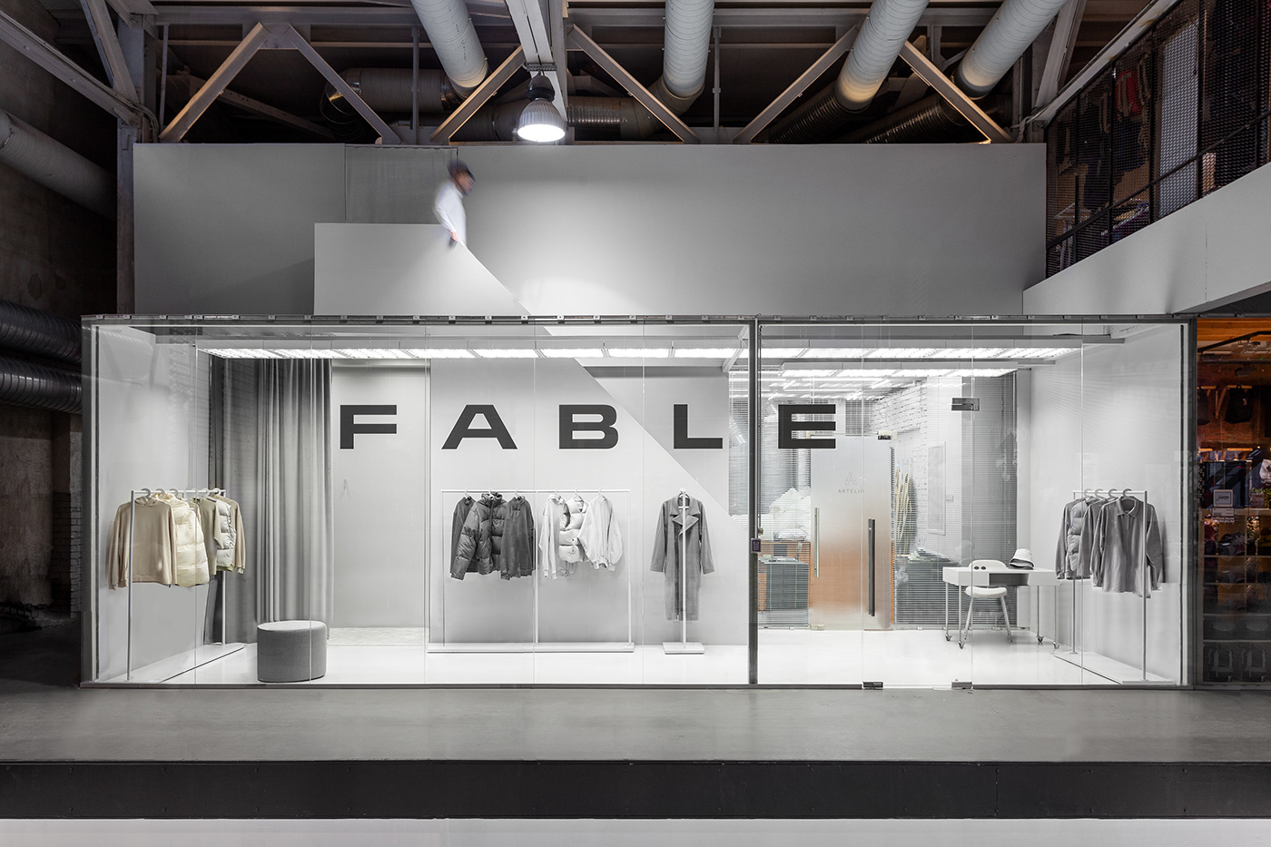 Polina Poludkina丨FABLE丨服装店设计-0