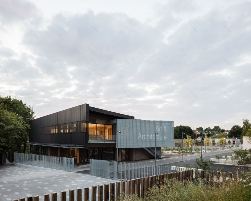 埃菲尔中学扩建与改造-1