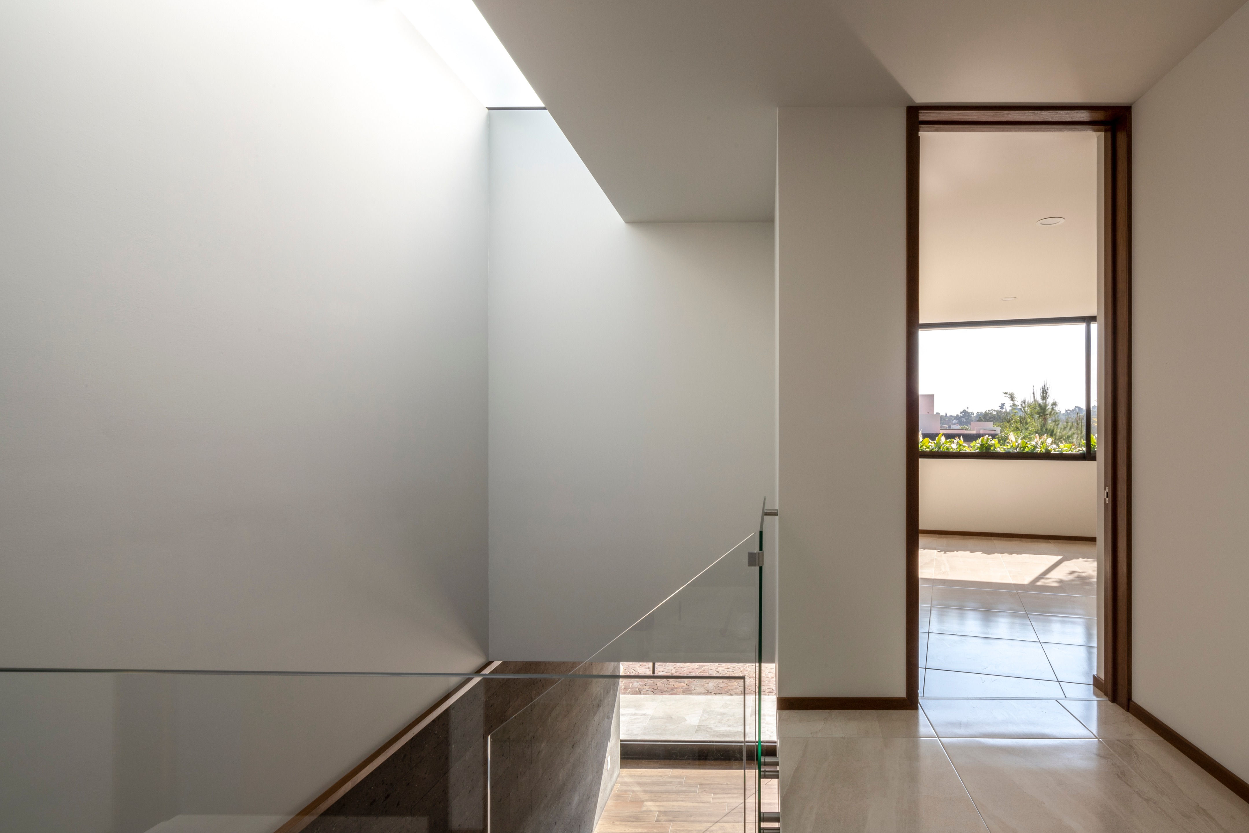 悬浮之居,重力与光的艺术品-11