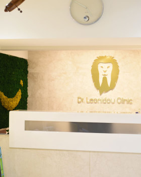 KONTOR 202丨口腔医院丨GREEN WALL for DR. LEONIDOU ORTHODONTIC CENTER