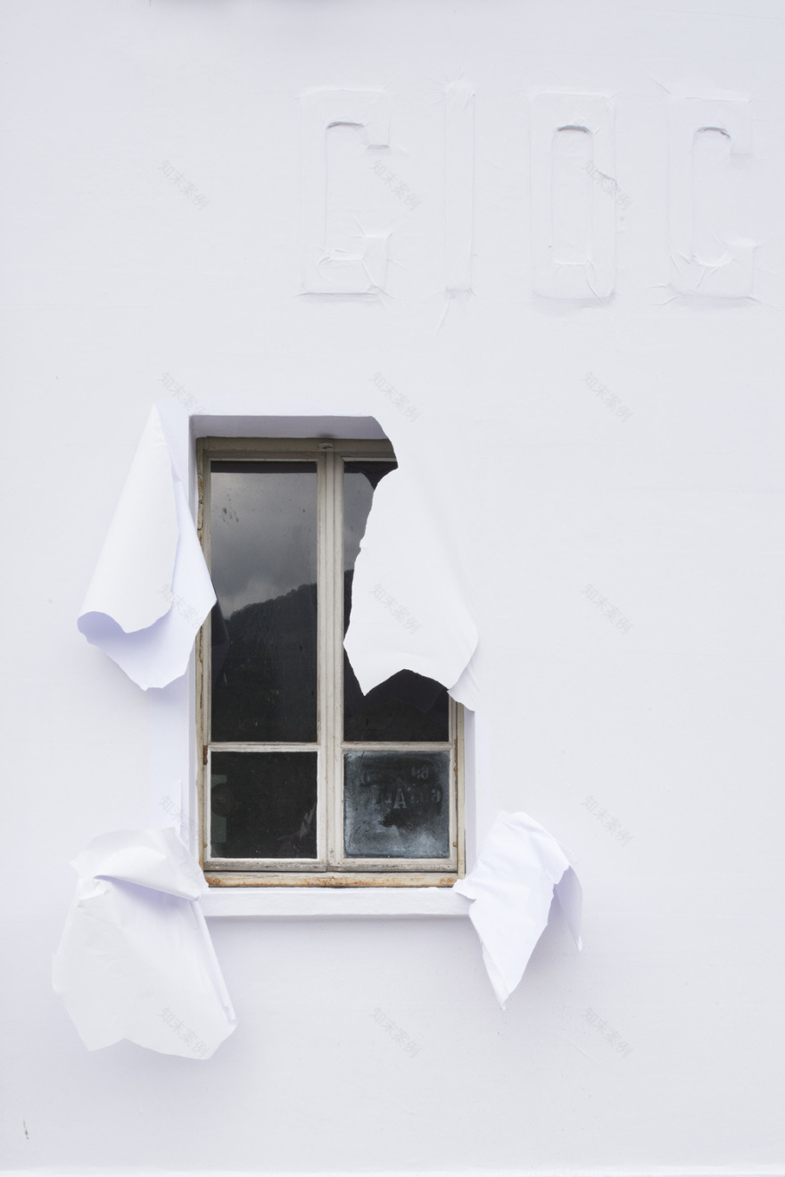 瑞士巧克力工厂“纸建筑”的临时空间艺术-13