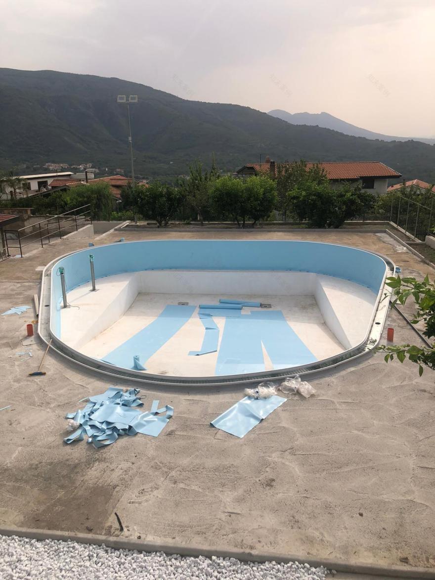 无限延伸的游泳池·与维苏威火山的对话-3