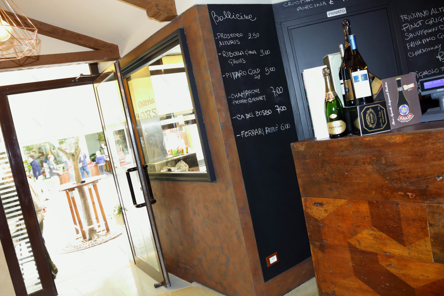 融合风格的弗留利酒馆设计-6