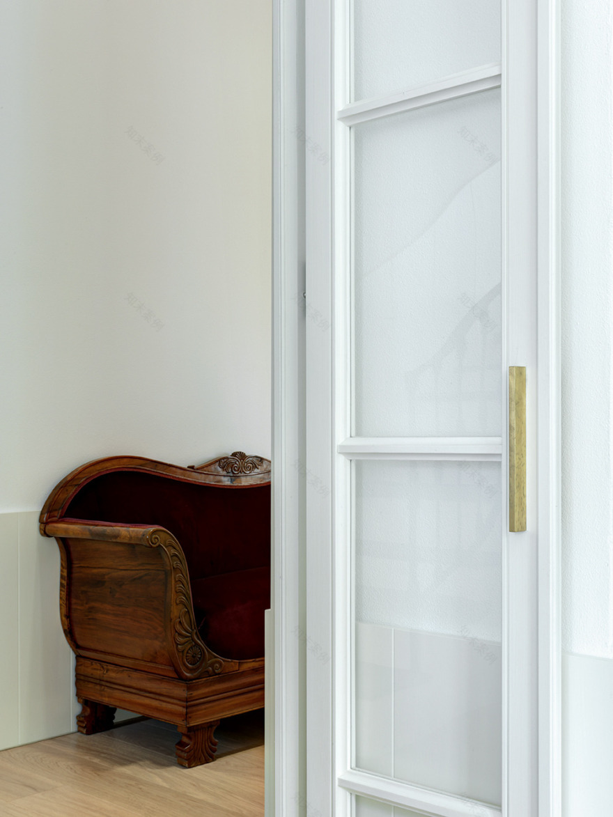 意大利 Morbegno 老建筑翻新,经典与现代的完美融合-13