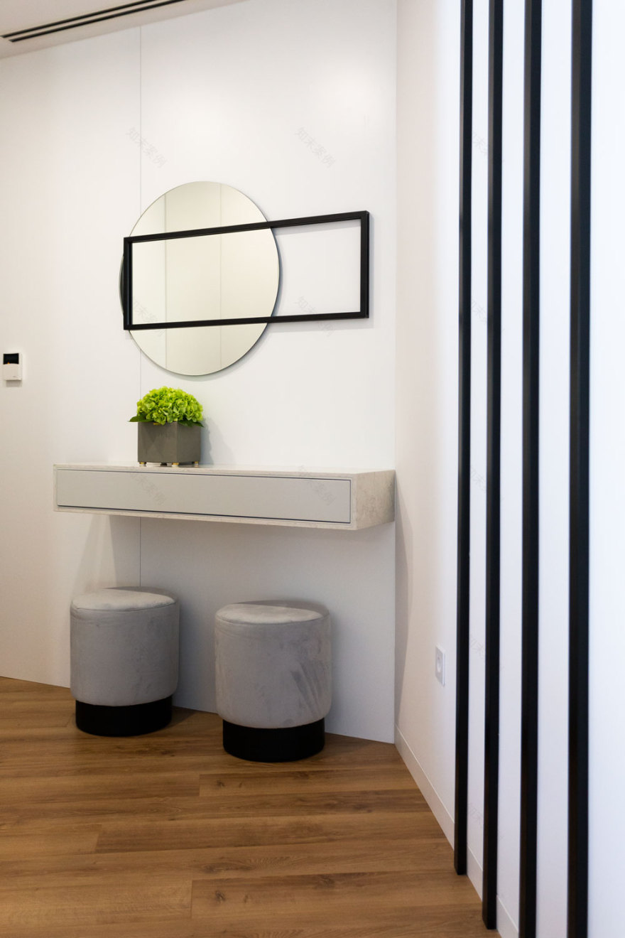 黑白极简别墅设计-13